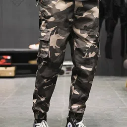 StyleCast Men Camouflage Printed Regular Fit Cargo Trousers-picture-13