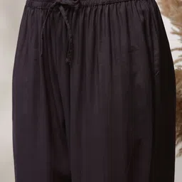 Anouk Charcoal Floral Embroidered Straight Kurta With Trouser image 3