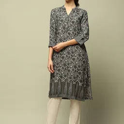 Rangriti Women Geometric Thread Work Kurta-picture-38