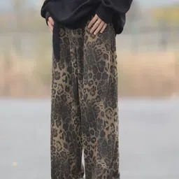 KPOP Men Animal Printed Relaxed Trousers image 3