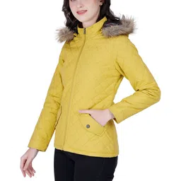 Trufit Women Insulator Quilted Jacket image 3
