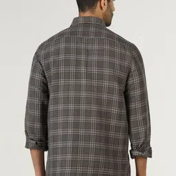 Blackberrys Men India Slim Fit Checked Spread Collar Casual Shirt image 3