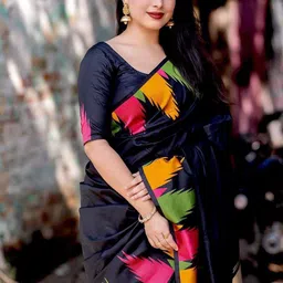 BerMondsey Zari Silk Blend Banarasi Saree image 3