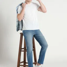 Dennis Lingo Men Slim Fit Clean Look Light Fade Stretchable Jeans image 4