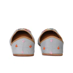 Mojutti Women Woven Design Round Toe Ethnic Mojaris image 4