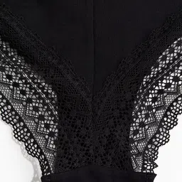 H&M 3-Pack Cotton and Lace Hipster Briefs image 2