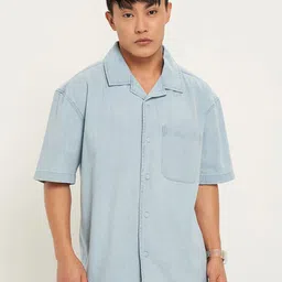 SF JEANS by Pantaloons Men Relaxed Fit Cuban Collar Solid Cotton Casual Shirt image 3