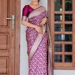 CANIZZARO Woven Design Zari Silk Blend Banarasi Saree image 5