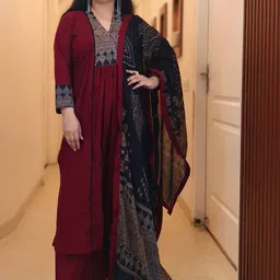 GoSriKi Plus Size Women Ethnic Motifs Printed Thread Work Kurta with Palazzos & Dupatta image 2