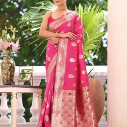 Mitera Ethnic Motifs Woven Design Zari Kanjeevaram Saree image 3