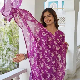 BAPS Women Floral Printed Kurta with Trousers & Dupatta image 4