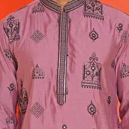Jompers Men Floral Embroidered Thread Work Kurta image 2