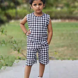 Emblica Unisex Kids Checked T-shirt with Shorts image 5