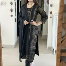 DIVASTRI Ethnic Motifs Printed Round Neck Regular Straight Kurta With Trousers & Dupatta image 2