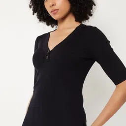 max Women Ribbed V-Neck Regular Sleeves Fitted Top image 3