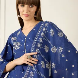 Indo Era Women Floral Printed Regular Pure Cotton Kurta with Trousers & With Dupatta image 4