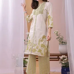 KALINI Printed Mandarin Collar Neck Top With Trousers Co-Ords-picture-37