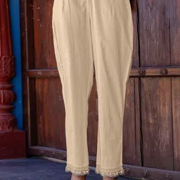 Skylee Pop Women Ethnic Motifs Printed Kurta with Trousers & Dupatta image 2