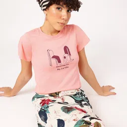 DressBerry Comfycore Conversational Print Boxy T-shirt image 2
