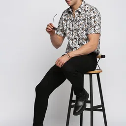 SHOWOFFFF Men Smart Slim Fit Floral Printed Casual Shirt image 5