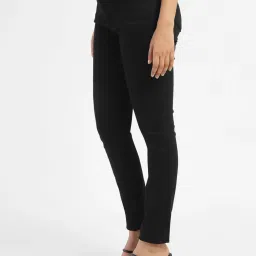 levi's Women's 711 Black Skinny Fit Mid Rise Jeans image 4