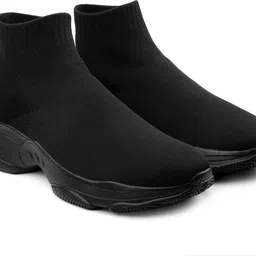 bxxy Men's Black Stylish New Arrival Sports Long Socks Training & Gym Shoes For Men image 4