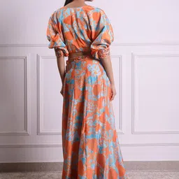 House of Kaftan Printed V-Neck Short Sleeves Lehenga & Semi-Stitched image 2