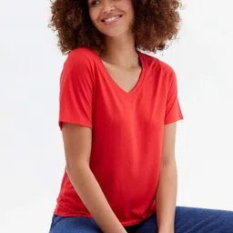 COLOR CAPITAL Women V-Neck Raw Edge T-shirt-image-10