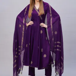 GoSriKi Ethnic Motifs Printed Three-Quarter Sleeves Anarkali Kurta & Trousers With Dupatta-picture-18