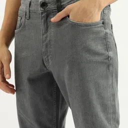 United Colors of Benetton Men Slim Fit Mid-Rise Jeans image 4