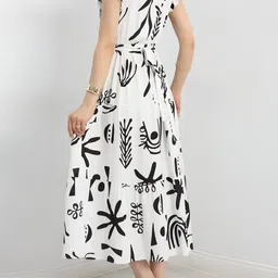 PIMU Women Abstract Printed V-Neck Flutter Sleeve Wrap Midi Dress image 2