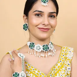 Tipsy closet Women Green Jewellery Set-picture-13