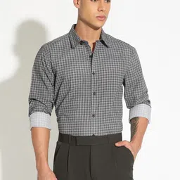 SHOWOFFFF Men Comfort Micro Checks Checked Casual Shirt image 2