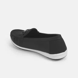 Mochi Women Slip-On Round Toe Sneakers image 5