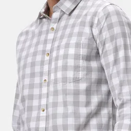 WROGN Men Custom Spread Collar Checked Cotton Casual Shirt image 2