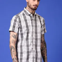 Voroxy Men Printed Casual Shirt image 4