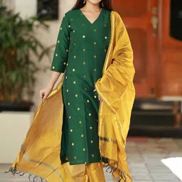 DIVASTRI Women Geometric Woven Design Straight Kurta with Trousers & Dupatta image 5