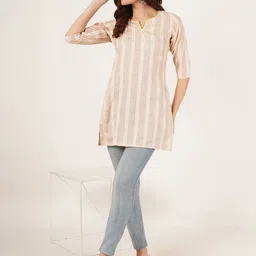 Brownverse Women Striped Thread Work Dobby Kurta image 5