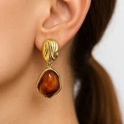 Nui Set Of 3 Stainless Steel Gold-Plated Contemporary Studs image 4