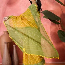 Sangria Printed Saree With Blouse Piece image 4