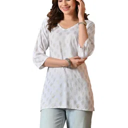 LIBOZA Women White Cotton Kurtas-image-42
