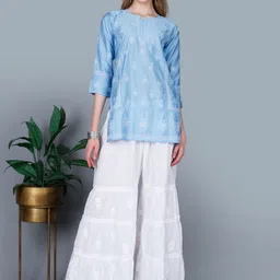 NAZAQAT ETHNIC INDIA Floral Embroidered Notch Neck Chikankari Chanderi Kurti-picture-34