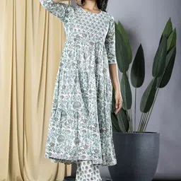 KALINI Women Floral Printed Layered Pure Cotton Kurta with Trousers image 2