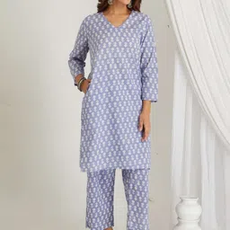 BREATHABLES Floral Printed Pure Cotton V-Neck Tunic With Trousers-picture-36