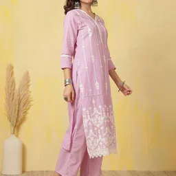 Anouk Floral Embroidered Panelled Thread Work Pure Cotton Kurta With Trousers & Dupatta image 3