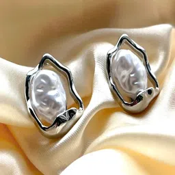 TEULRIP Silver-Plated Pearls Beaded Contemporary Studs image 5