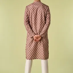 Diwas by Manyavar Men Froral Printed Kurta image 5