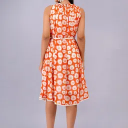 HIGHLIGHT FASHION EXPORT Floral Printed Gathered or Pleated Fit & Flare Midi Dress image 4