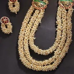 Yellow Chimes Gold-Plated Stone-Studded & Pearls Beaded Multilayered Necklace Set image 4