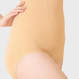 Luella High Waisted Tummy & Thigh Shapewear image 2